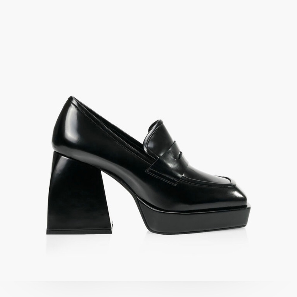 *New* B2 ‘Calixa’ heeled loafers - size 6.5 (fit small)